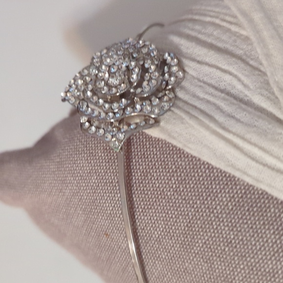 CAMELLIA RHINESTONE HEADBAND - Picture 3 of 6